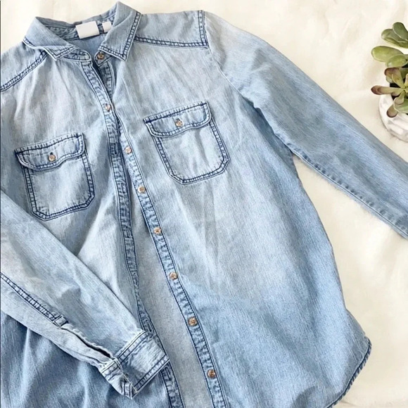 BP. 100% cotton Light Wash Denim Chambray long sleeve Top size small - Picture 2 of 9